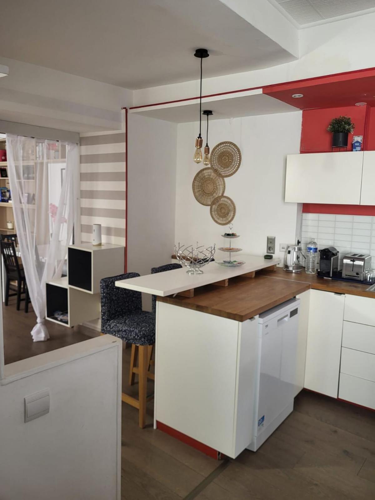 Spacious Town House With Balcony Montagnac  Exteriér fotografie