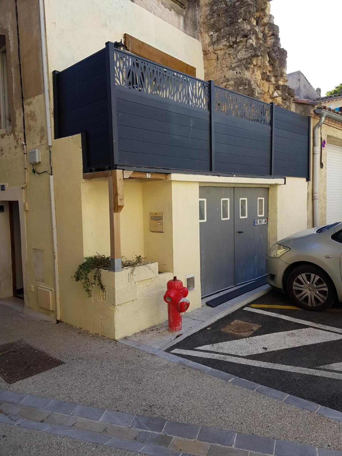 Spacious Town House With Balcony Montagnac  Exteriér fotografie